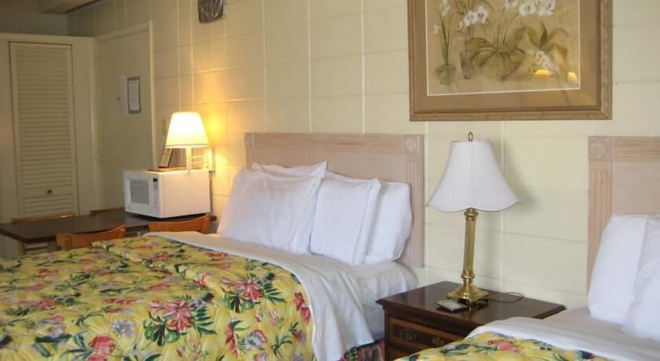 Laptop workspace, free WiFi, bed sheets