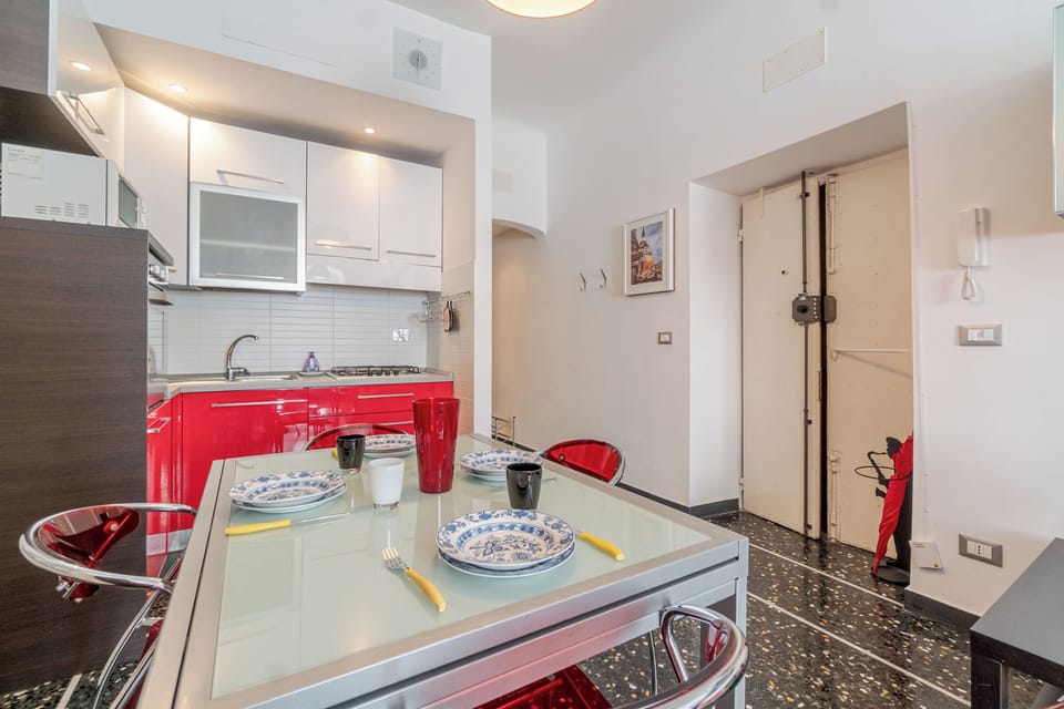 Premium Apartment | Private kitchen | Full-size fridge, microwave, stovetop, dishwasher
