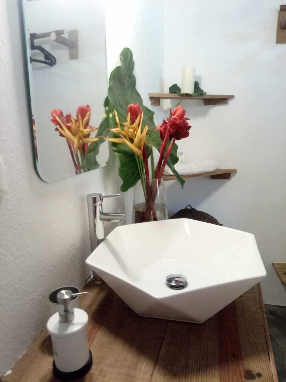 Bungalow, 4 Bedrooms, Kitchen, Garden View | Bathroom | Shower, towels, toilet paper
