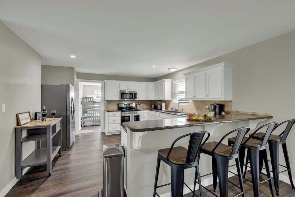 House, Multiple Beds, Hot Tub (155 Moellering Main) | Private kitchen | Coffee/tea maker, electric kettle