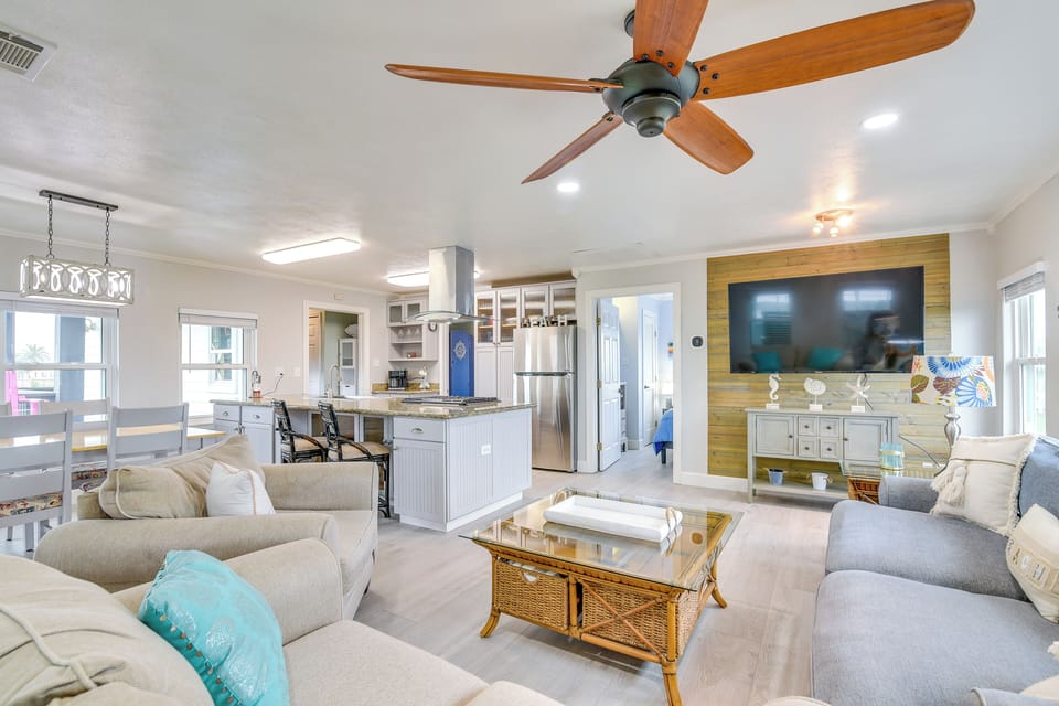 House (2 Bedrooms) | Interior