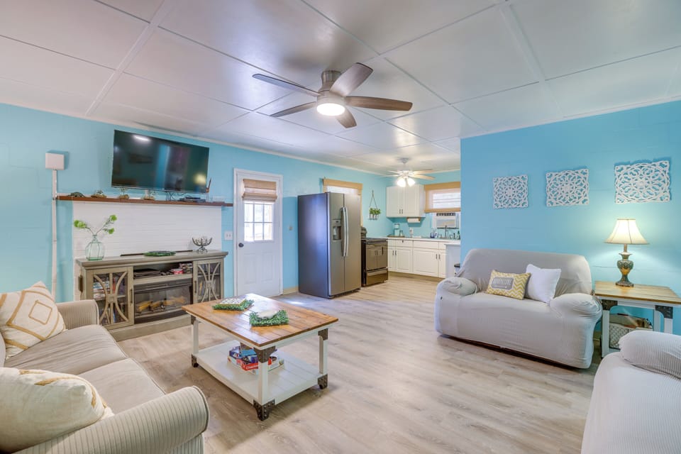 House (2 Bedrooms) | Interior