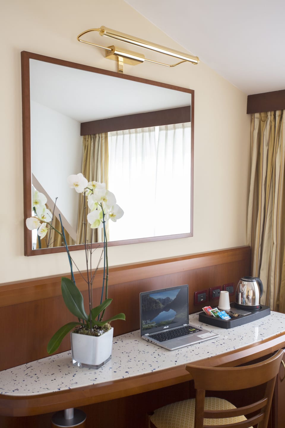 Premium bedding, minibar, in-room safe, desk