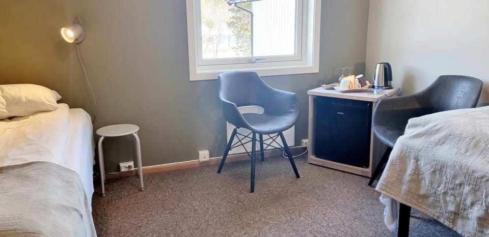 Double Room (Shared bathroom) | Pillowtop beds, soundproofing, iron/ironing board, free WiFi