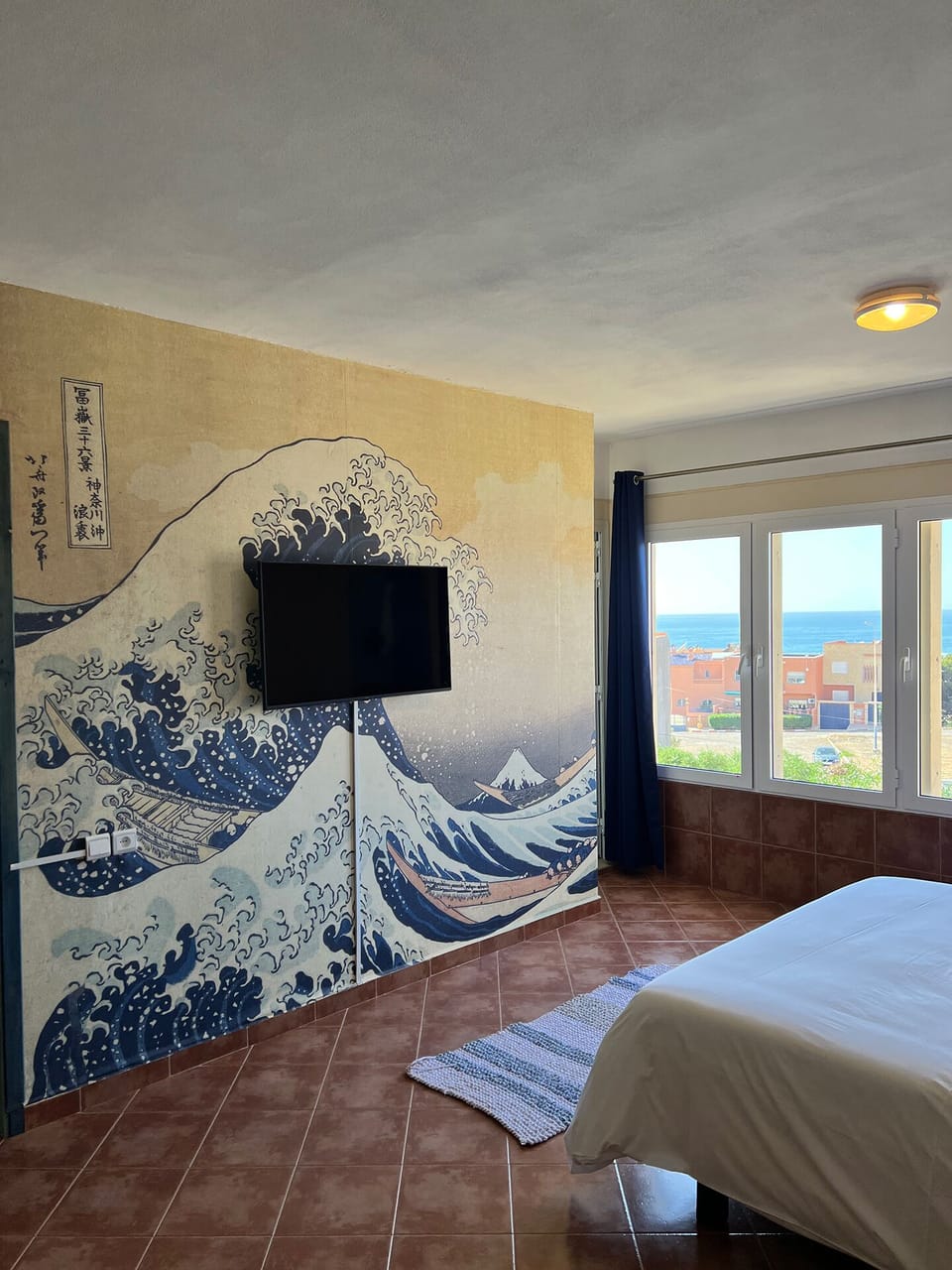 Comfort Room | WiFi (free), individually decorated, individually furnished, bed sheets