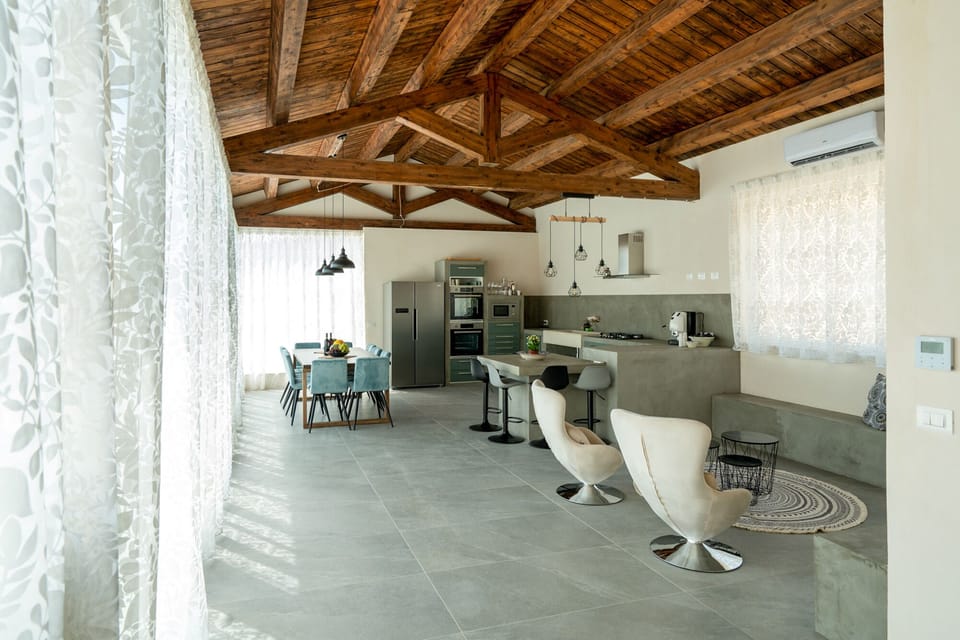 Luxury Villa, Valley View | Private kitchen | Full-size fridge, microwave, oven, stovetop