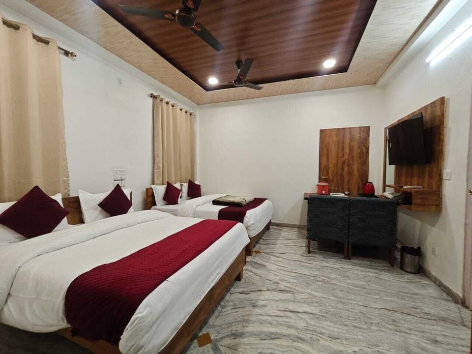 Family Four Bed AC Room | Blackout drapes, free WiFi, bed sheets
