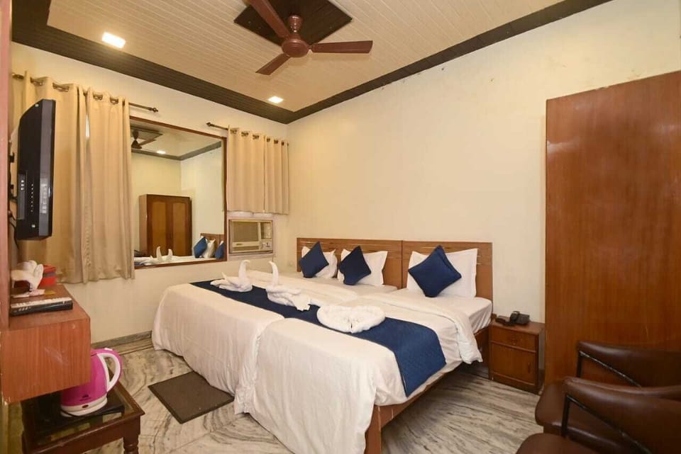 Family Triple Room | Air conditioning
