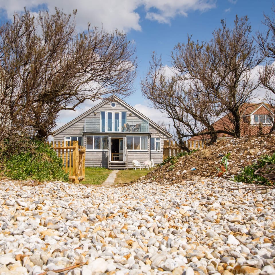 House | 6 bedrooms, desk, iron/ironing board, Internet