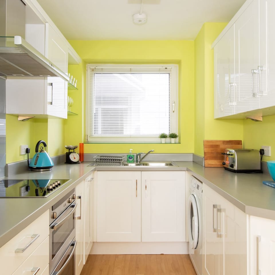 Apartment | 2 bedrooms, iron/ironing board, Internet