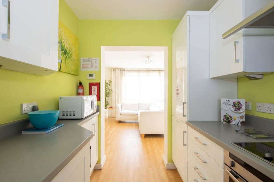 Apartment | 2 bedrooms, iron/ironing board, Internet
