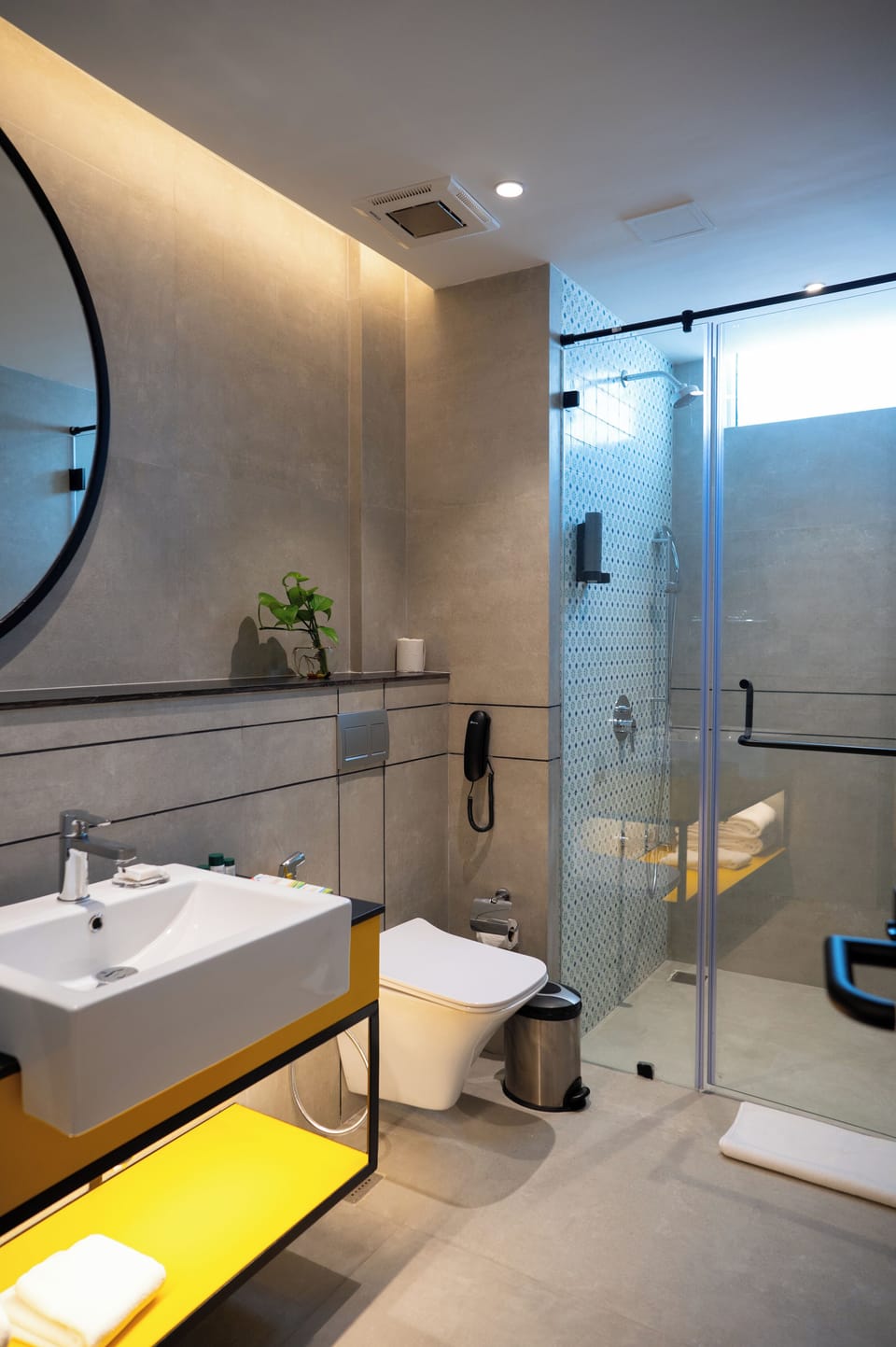 Deluxe Room | Bathroom