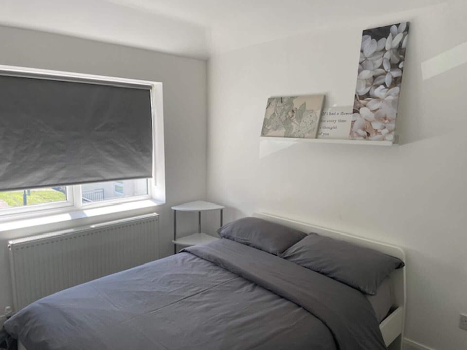 House | 1 bedroom, iron/ironing board, free WiFi, bed sheets