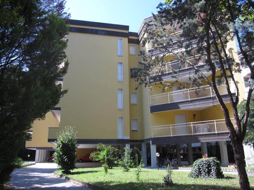 Apartment, 2 Bedrooms, Balcony, Garden View | Exterior