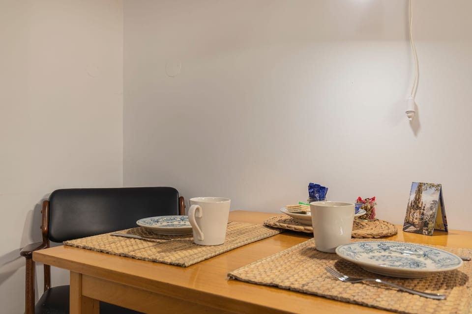 Standard Studio, 1 Double Bed with Sofa bed, Ground Floor | In-room dining