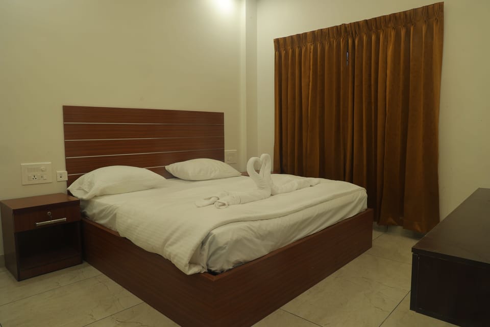 Deluxe Double Room | Free WiFi