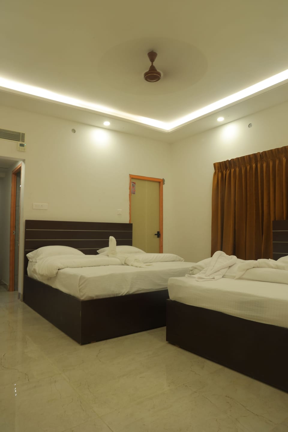 Deluxe Triple Room | Free WiFi