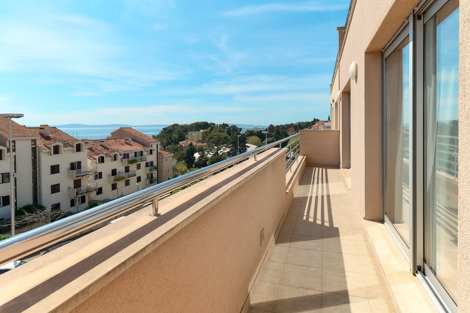 Exclusive Apartment | Terrace/patio