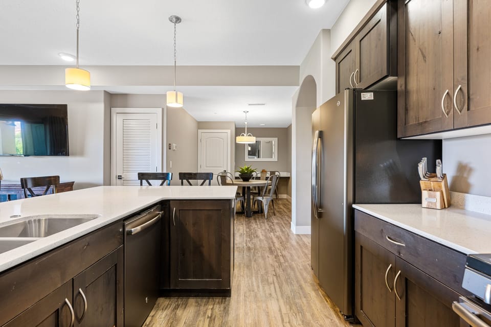 House, 5 Bedrooms | Private kitchen | Coffee/tea maker, fridge, oven, toaster