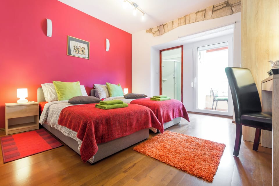 Standard Room (3rd floor, no elevator) | In-room safe, free WiFi, bed sheets