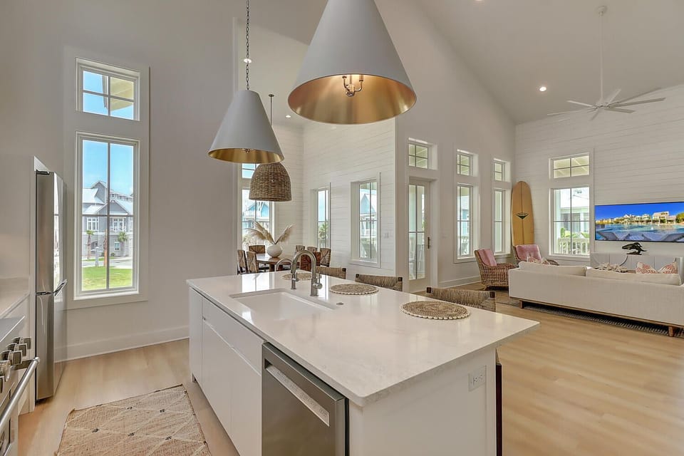House (5 Bedrooms) | Interior