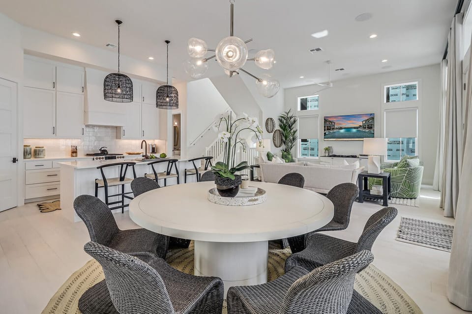 House (5 Bedrooms) | Interior