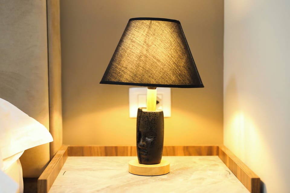 Deluxe Room | Desk, laptop workspace, blackout drapes, soundproofing