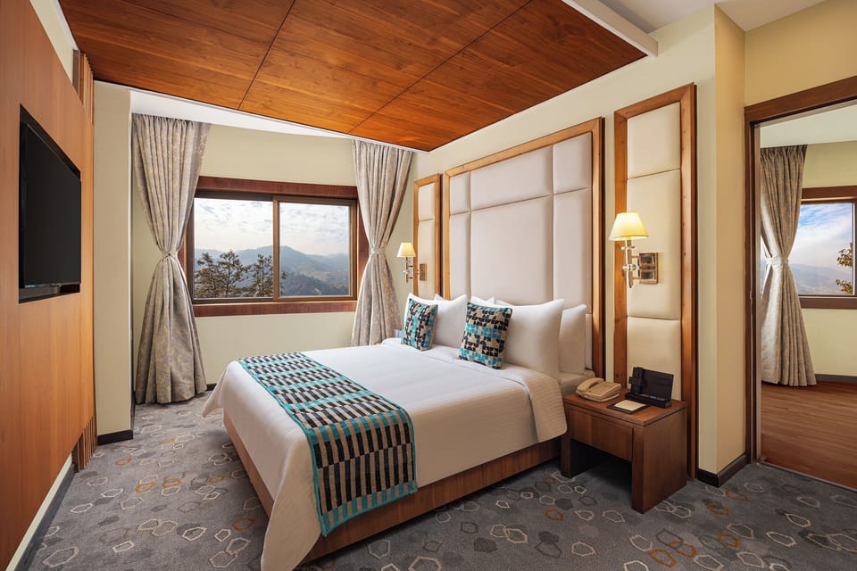 Premium bedding, minibar, in-room safe, individually furnished