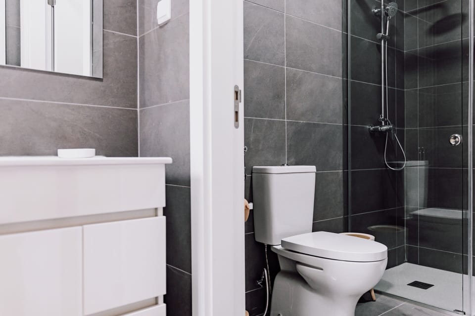 Deluxe Room | Bathroom | Towels