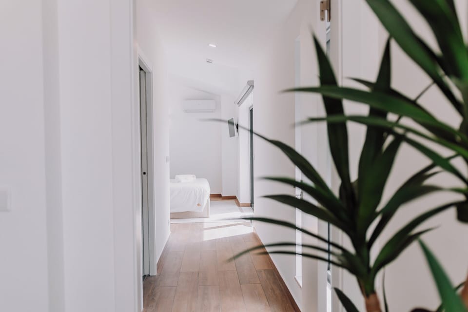 Deluxe Room | Soundproofing, free WiFi, bed sheets