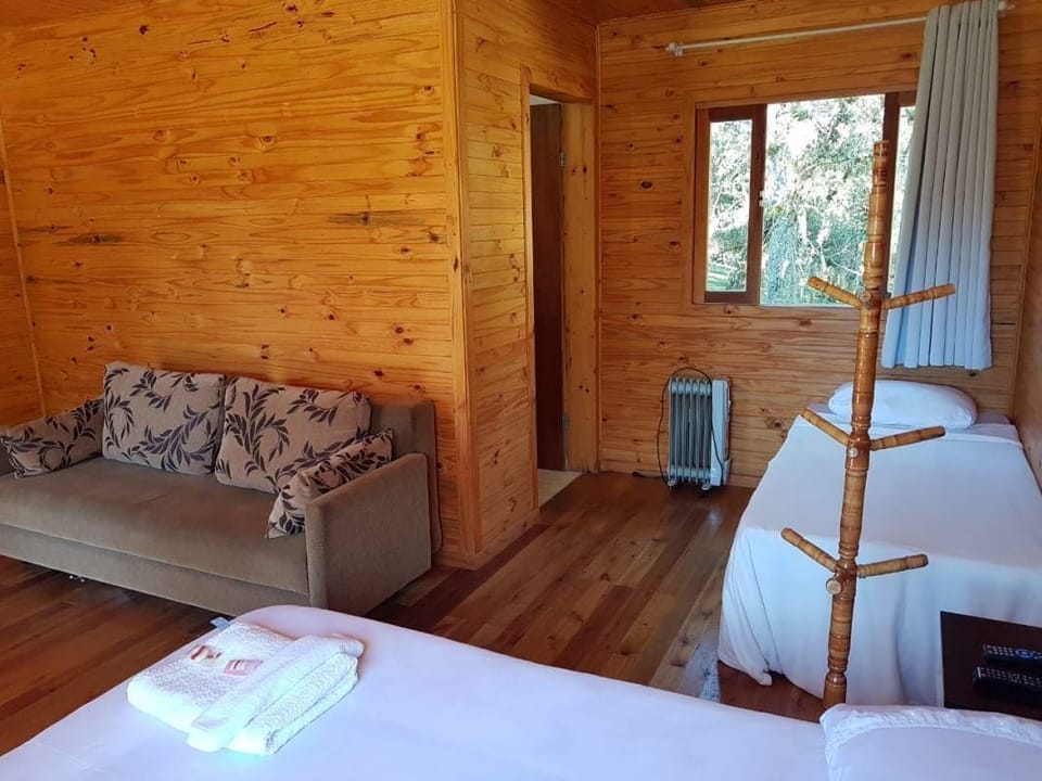 Standard Cabin, Garden View | 1 bedroom, soundproofing, free WiFi, bed sheets