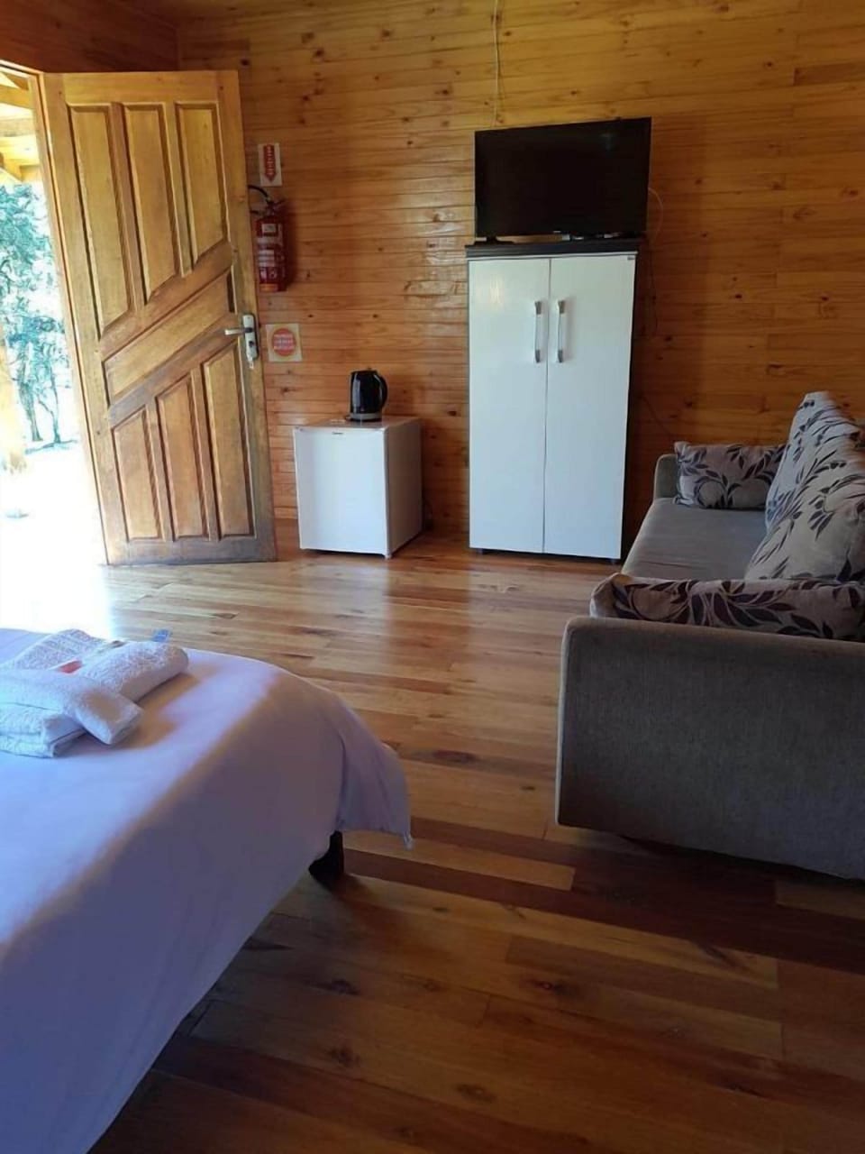 Standard Cabin, Garden View | 1 bedroom, soundproofing, free WiFi, bed sheets