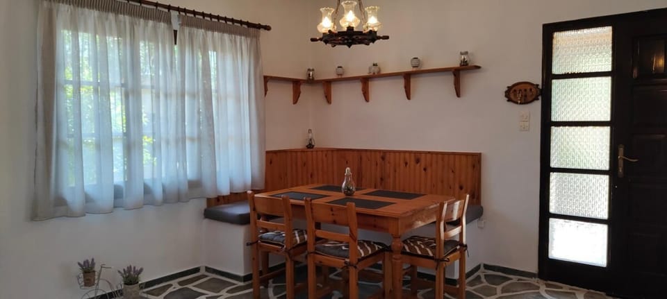 House | 1 bedroom