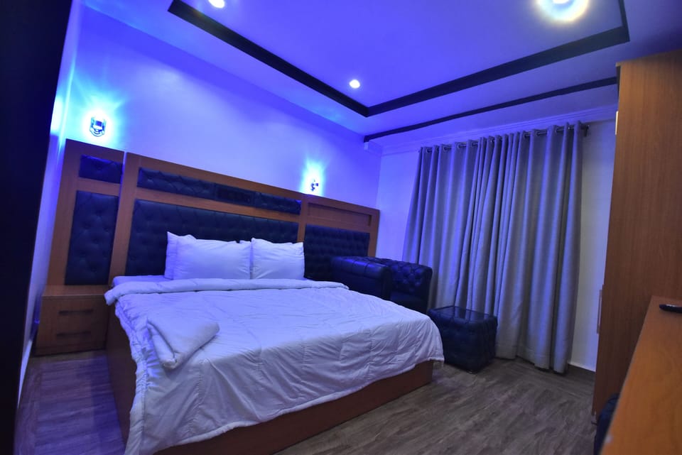 Standard Double Room, Mountain View | Premium bedding, down comforters, desk, laptop workspace