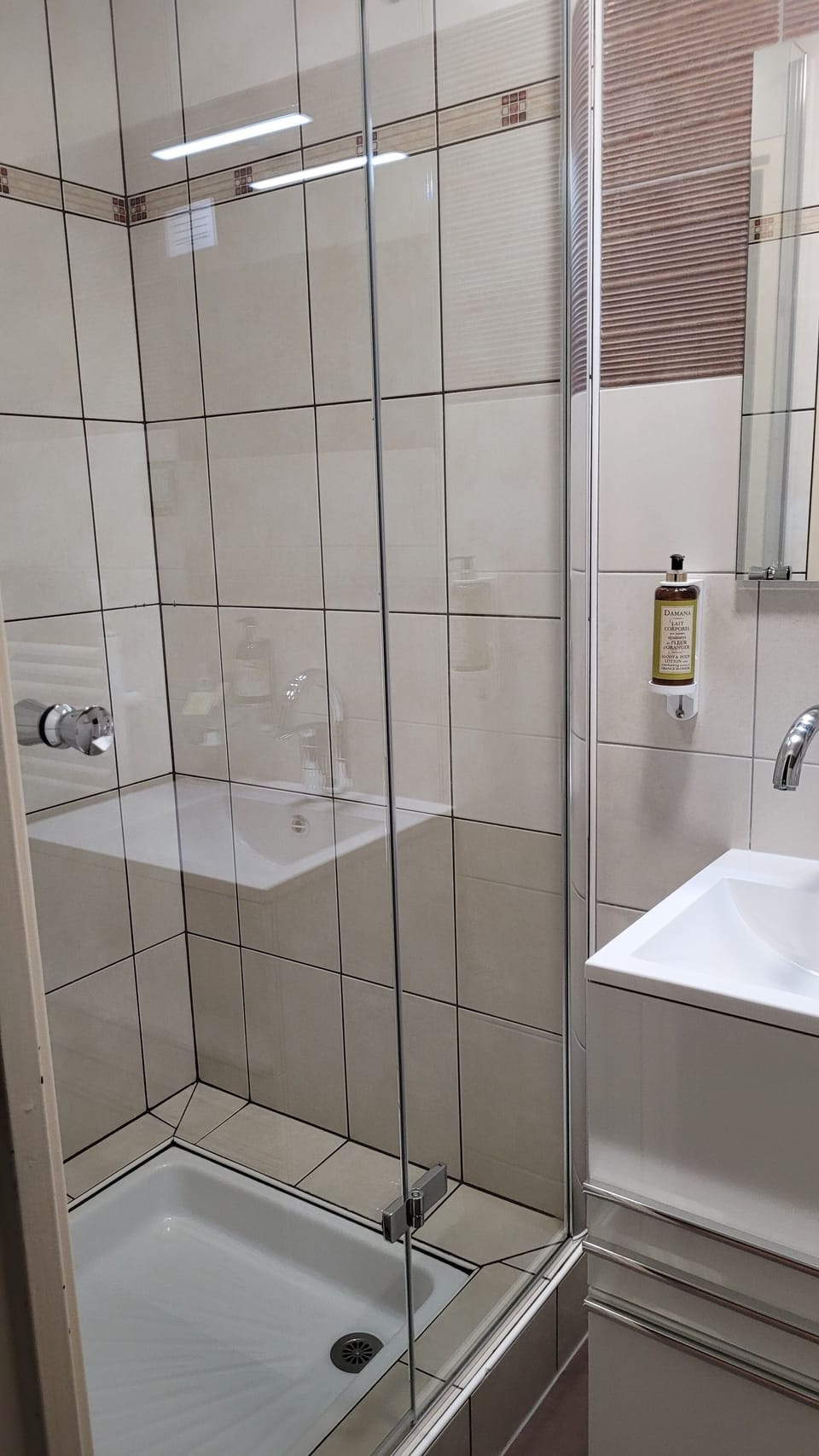 Basic Double Room | Individually decorated, individually furnished, desk, laptop workspace