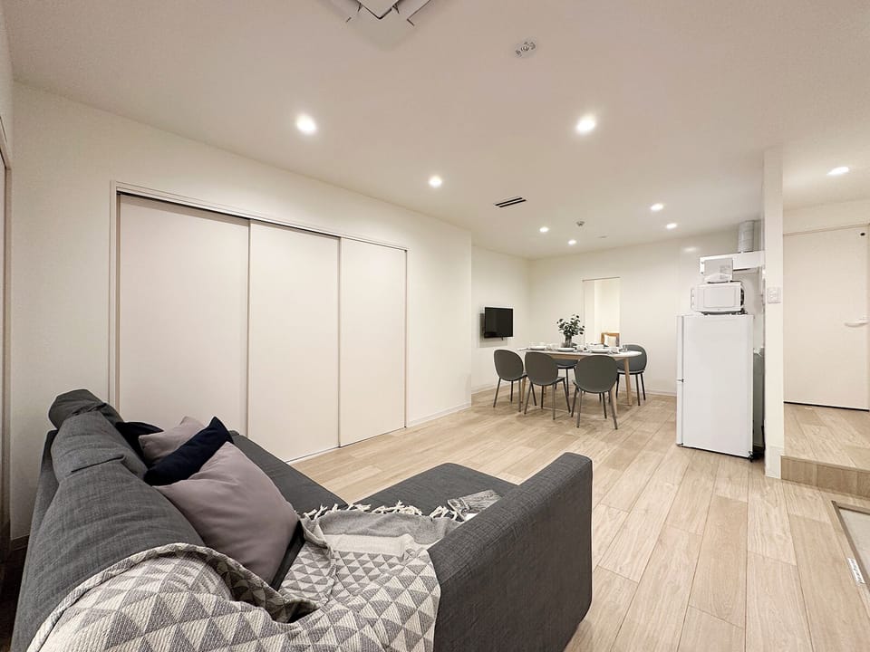 Premium Apartment | 2 bedrooms, desk, laptop workspace, iron/ironing board