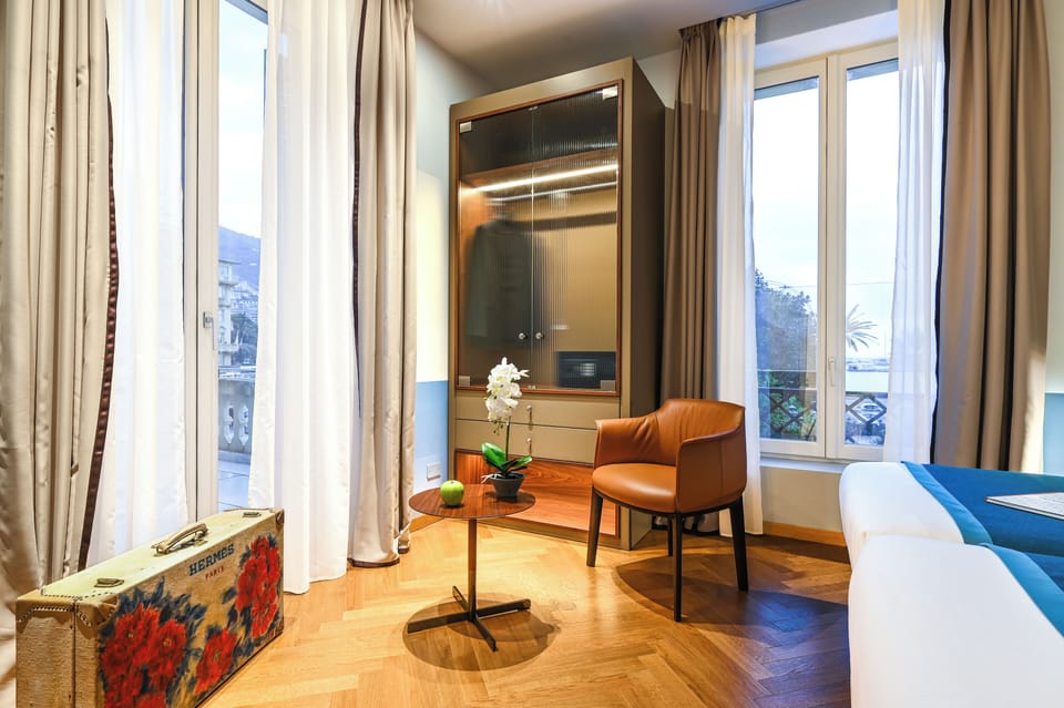 Down comforters, minibar, in-room safe, desk