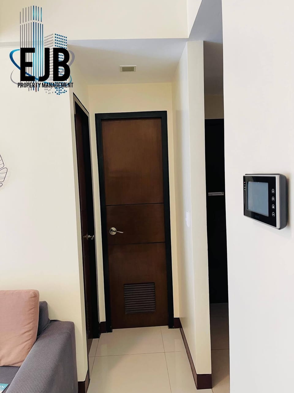 Deluxe Condo | 1 bedroom, in-room safe, blackout drapes, soundproofing