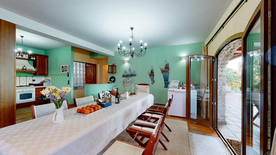 House, Accessible | 2 bedrooms, desk