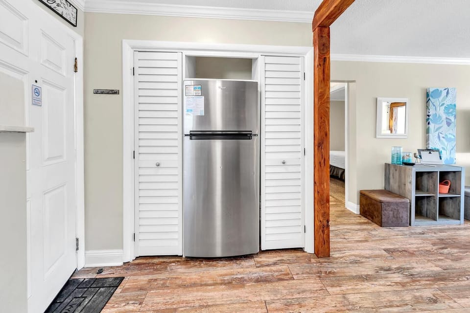 Condo, Multiple Beds (Misty Harbour 7) | Interior