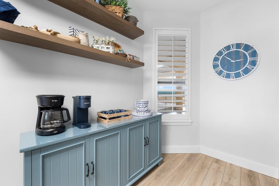Condo, Multiple Beds (Beach Colony West 4B) | Interior