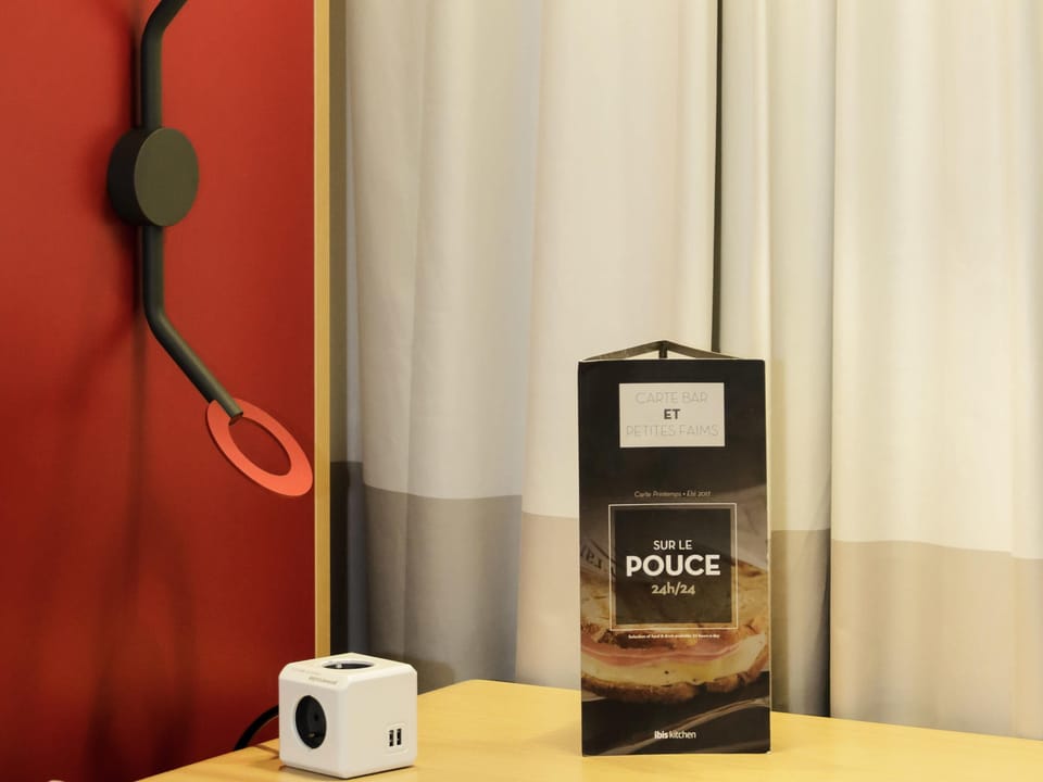 Standard Room, 2 Twin Beds | Premium bedding, desk, laptop workspace, blackout drapes