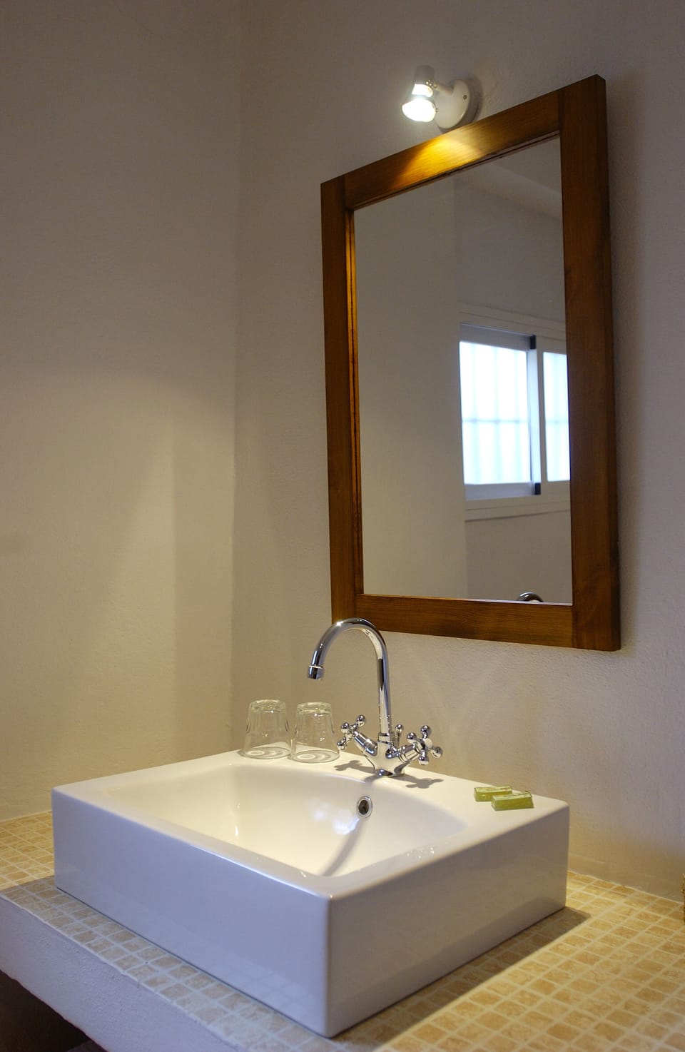 Comfort Double or Twin Room | Bathroom | Shower, towels