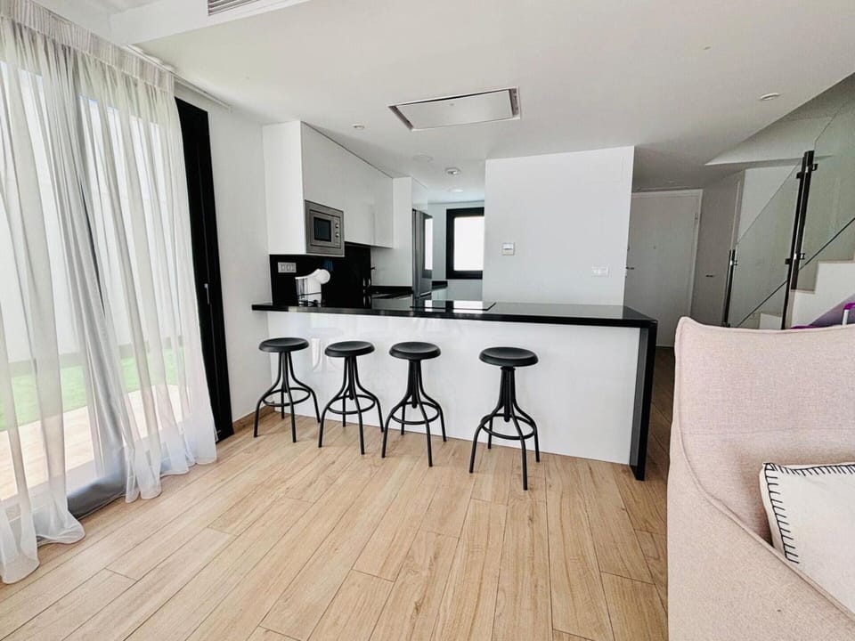 House | Private kitchen | Microwave, electric kettle