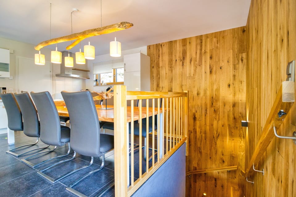 Comfort Duplex, Mountain View | Private kitchen | Electric kettle, toaster, highchair