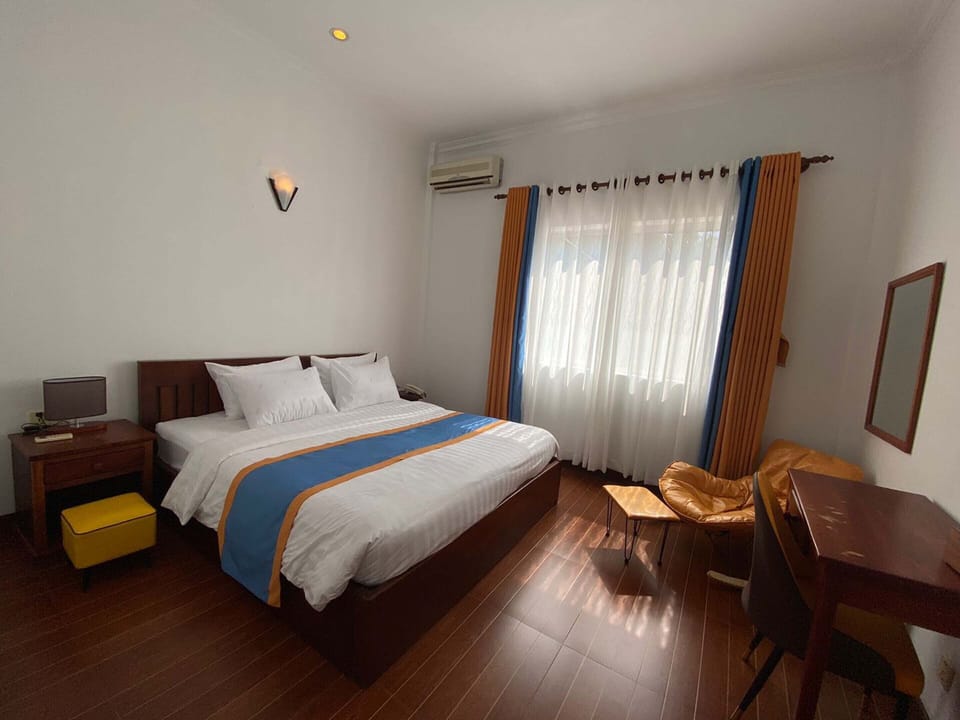 Basic Double Room | Minibar, free WiFi
