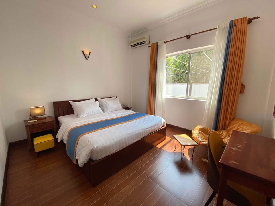 Basic Double Room | Minibar, free WiFi