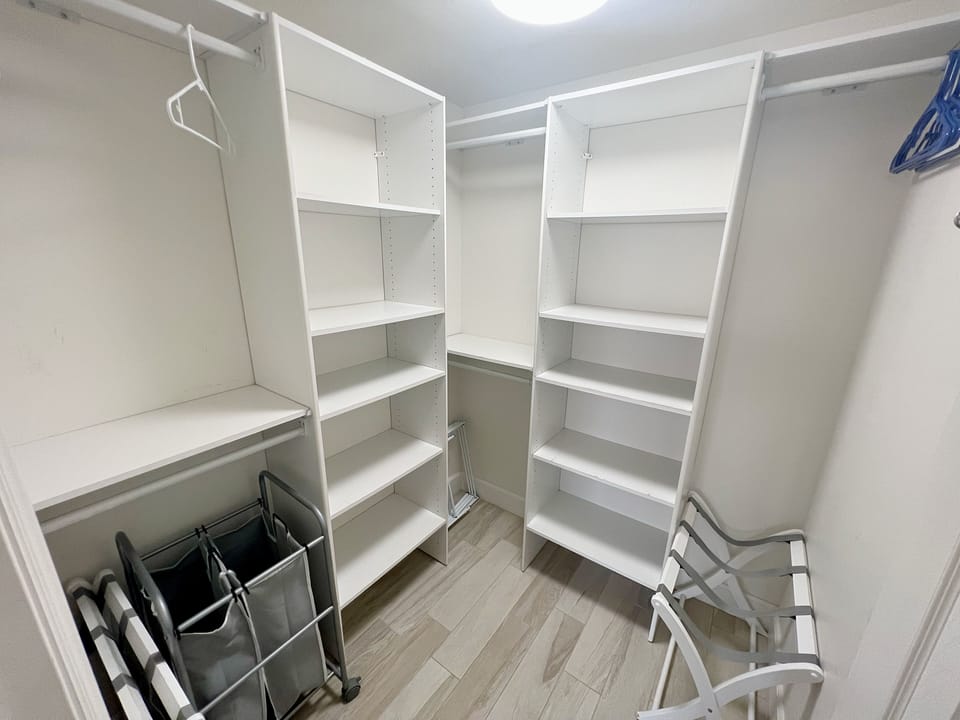 Condo, 2 Bedrooms | Wardrobe