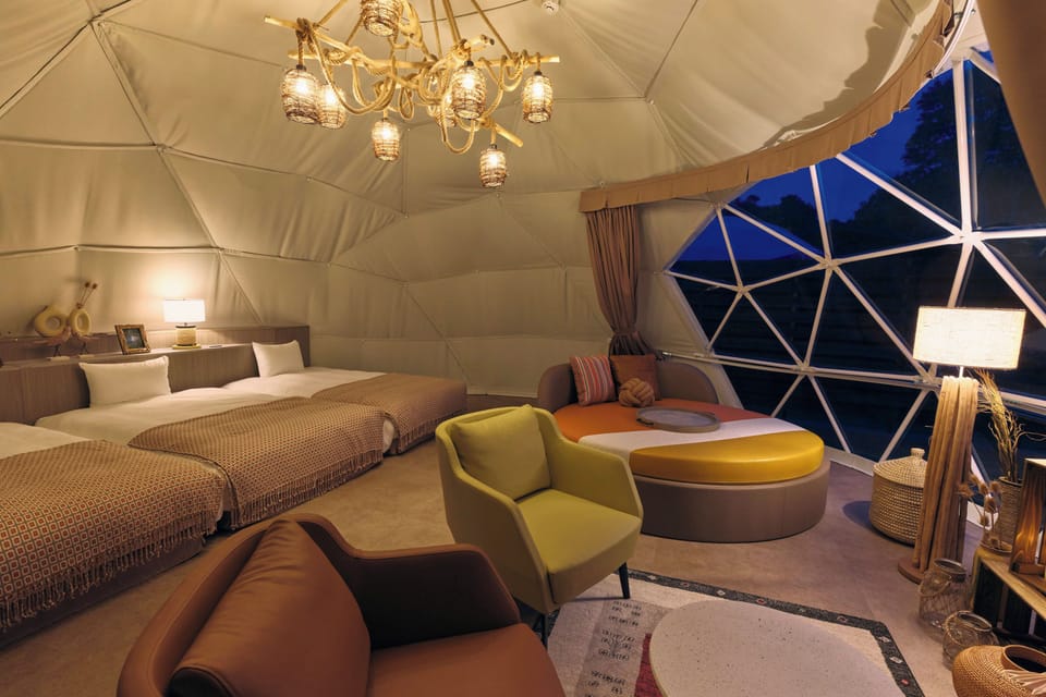 GRAX EARTH FIELD- Doom Tent, Non-Smoking | In-room safe, desk, blackout drapes, free WiFi