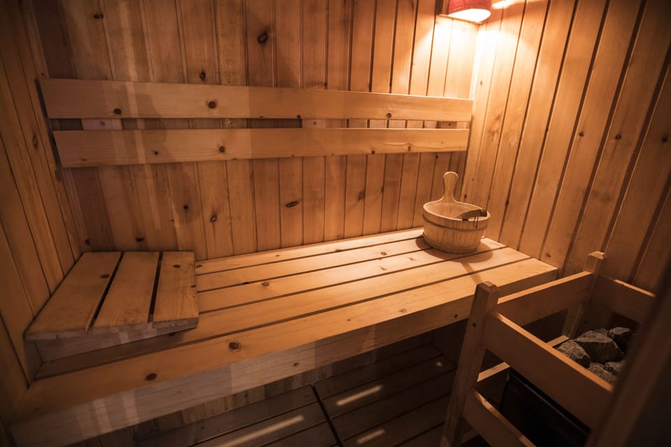 Superior Double Room, City View | Bathroom | Hair dryer, slippers, bidet